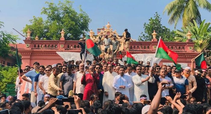 কুষ্টিয়ায় জাতীয় বিপ্লব ও সংহতি দিবস উদযাপন