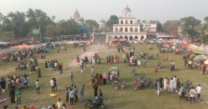পুঠিয়া রাজবাড়ি জাদুঘরে দর্শনার্থীতে ভরপুর