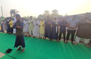 পুঠিয়ায় সৌদির সাথে মিল রেখে ঈদুল ফিতর উদযাপন