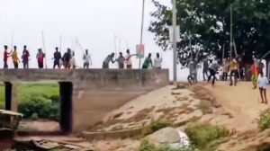 সিংড়ায় জমি নিয়ে দু’পক্ষের সংঘর্ষে নারীসহ আহত ৩০