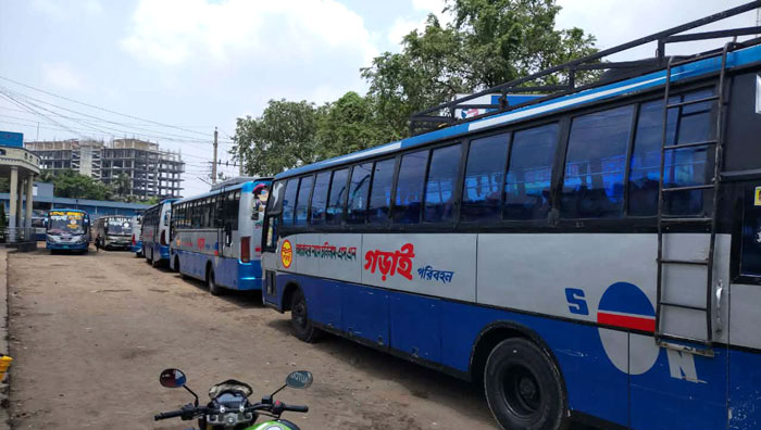 কুষ্টিয়ায় অনির্দিষ্টকালের জন্য বাস চলাচল বন্ধ