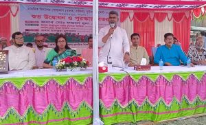 মহাদেবপুরে প্রাথমিক বিদ্যালয় গোল্ডকাপ ফুটবল টুর্ণামেন্টের উদ্বোধন