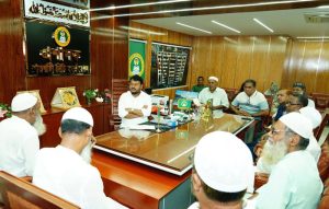 রাসিক প্রশাসকের সাথে চারখুটা মোড় জামে মসজিদ কমিটির নেতৃবৃন্দের সাক্ষাৎ